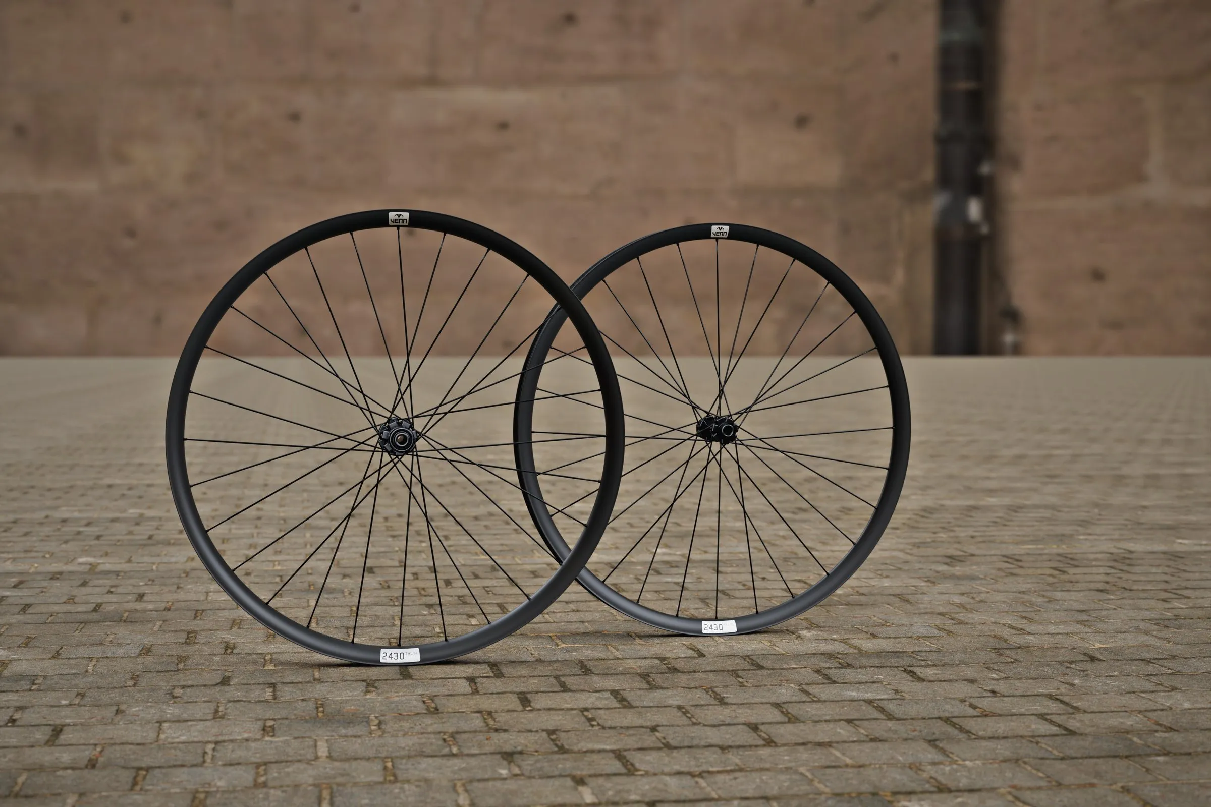 Venn 2430 S XC carbon wielset, naast elkaar