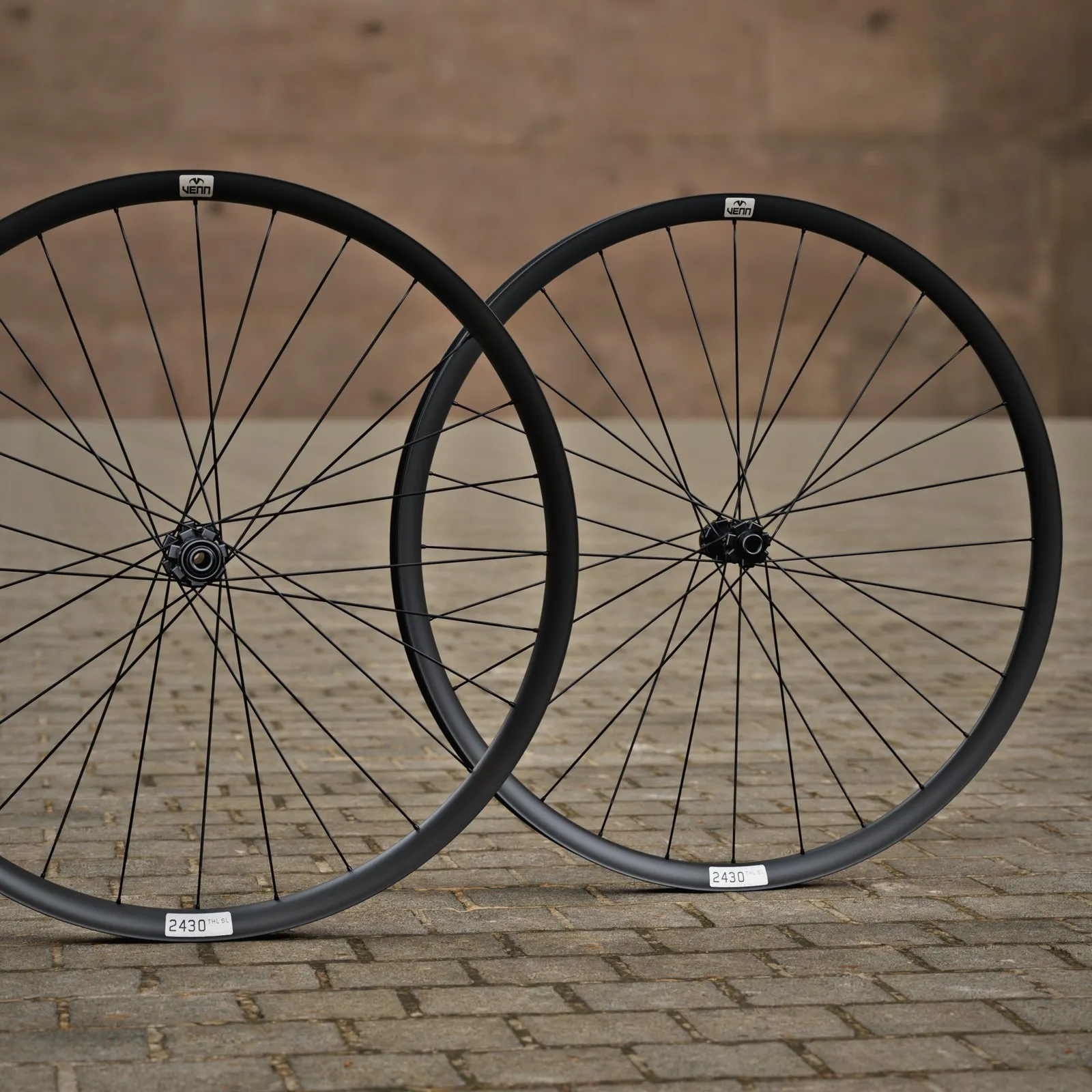 Venn 2430 S XC carbon wielset, naast elkaar
