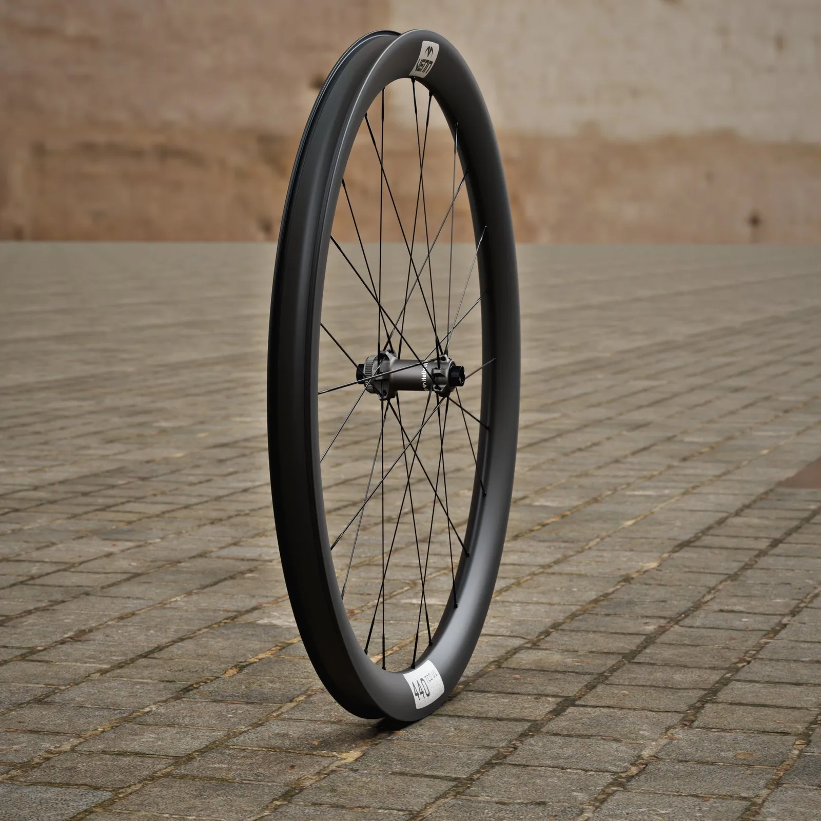 Venn 440 HE1 carbon wielset op Venn Helix-01 naven, langs de velg