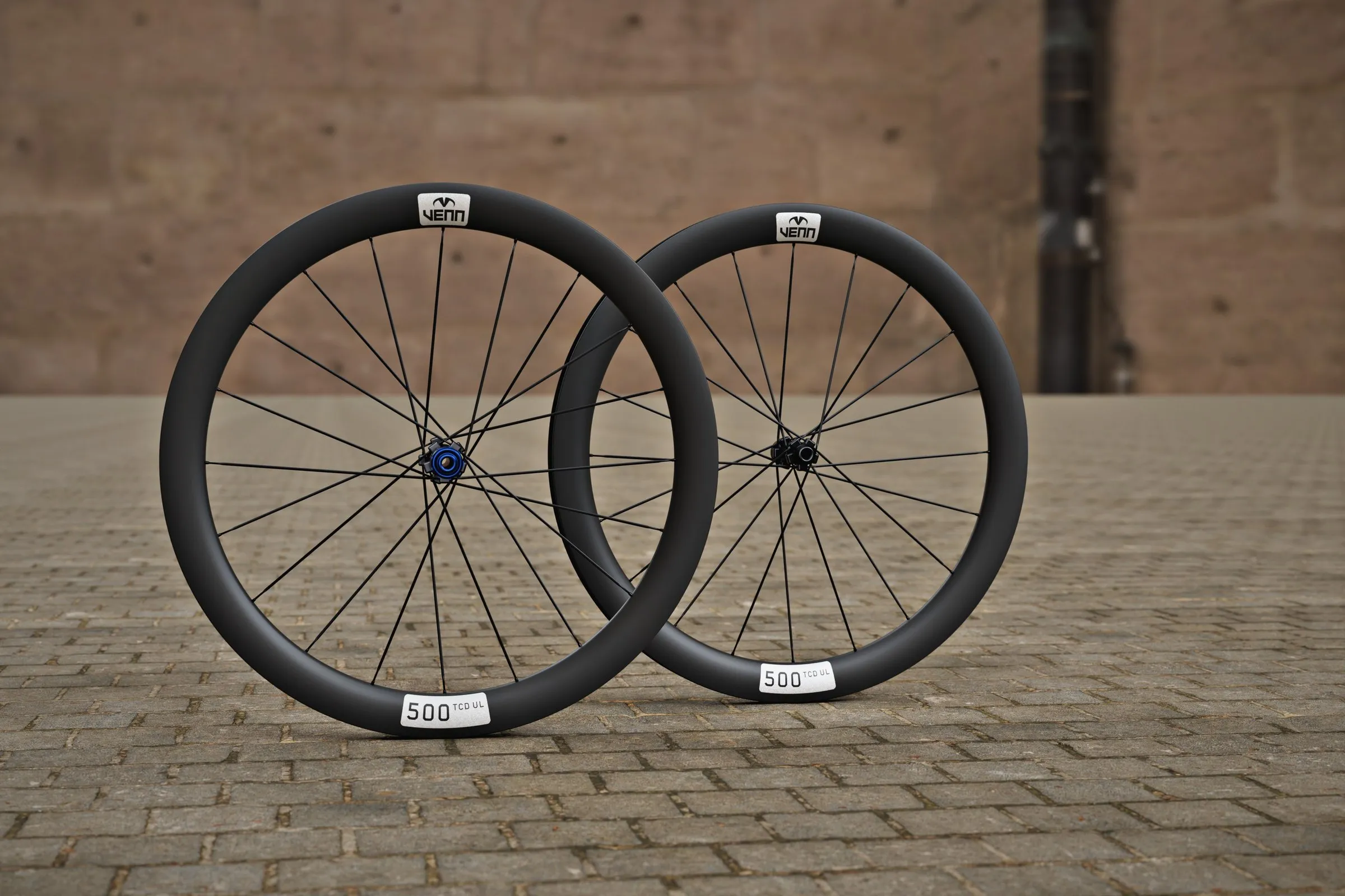 Venn 500 C UL carbon wheelset, side by side