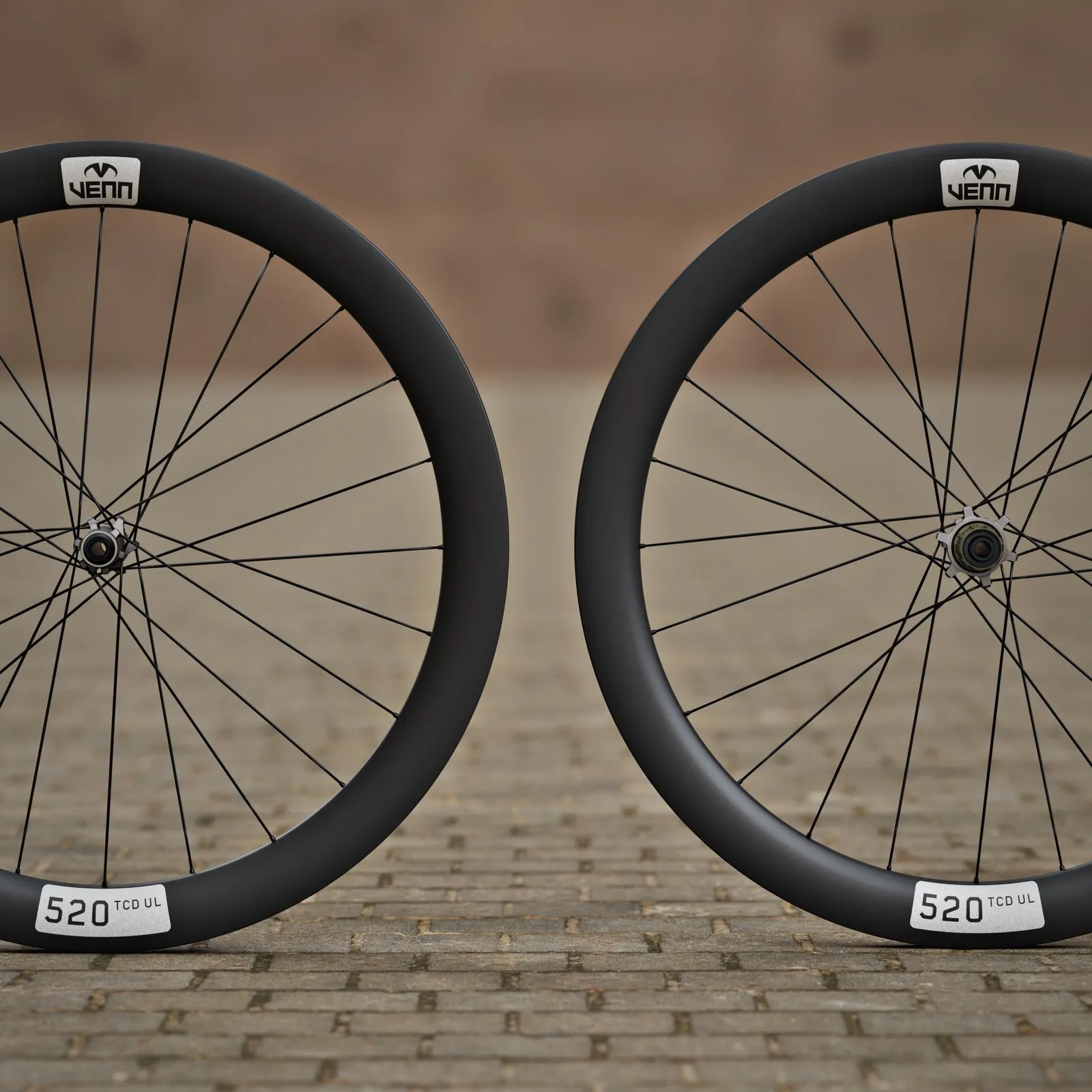Venn 520 HE1 carbon wielset op Venn Helix-01 naven, gekruist